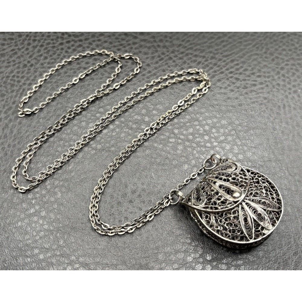 Vintage Filigree Purse Box Pendant Silver Tone Necklace 34"